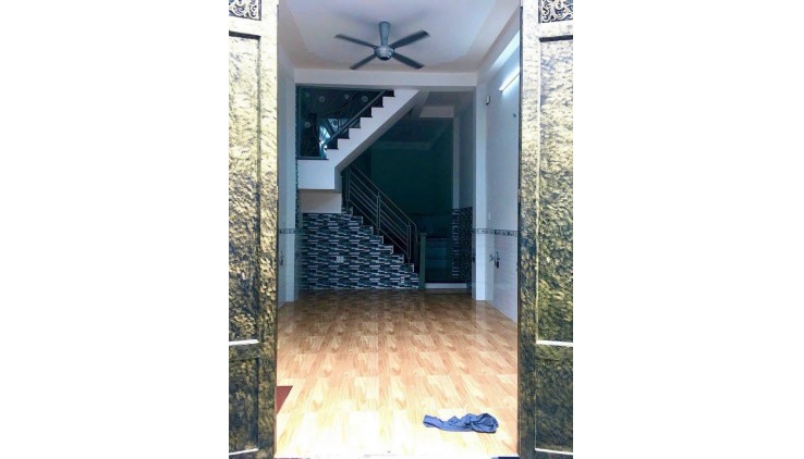 Nhà Hẻm Xe Hơi Nguyễn Ảnh Thủ, Vị Trí Sát Mặt Tiền, 94.4m2 Được Xây Thành 2 Căn Nhà, Giá Chỉ 5.5 Tỷ.